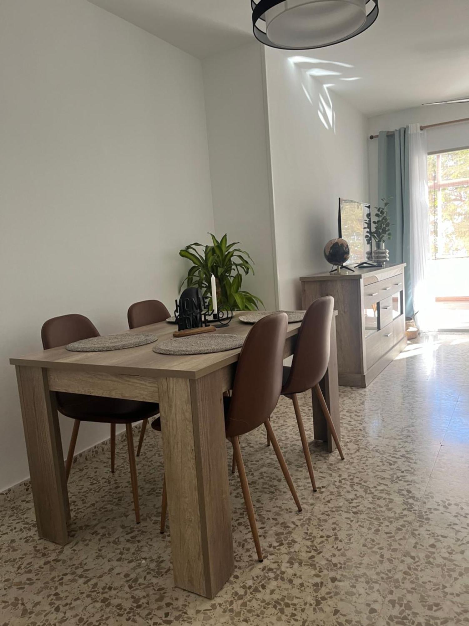 Love Rent4 Malaga Huelin Exterior foto